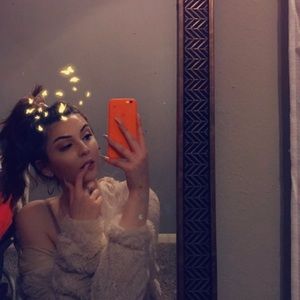 Meet your Posher, Casey